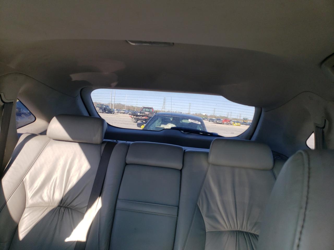 2004 Lexus RX - Image 10