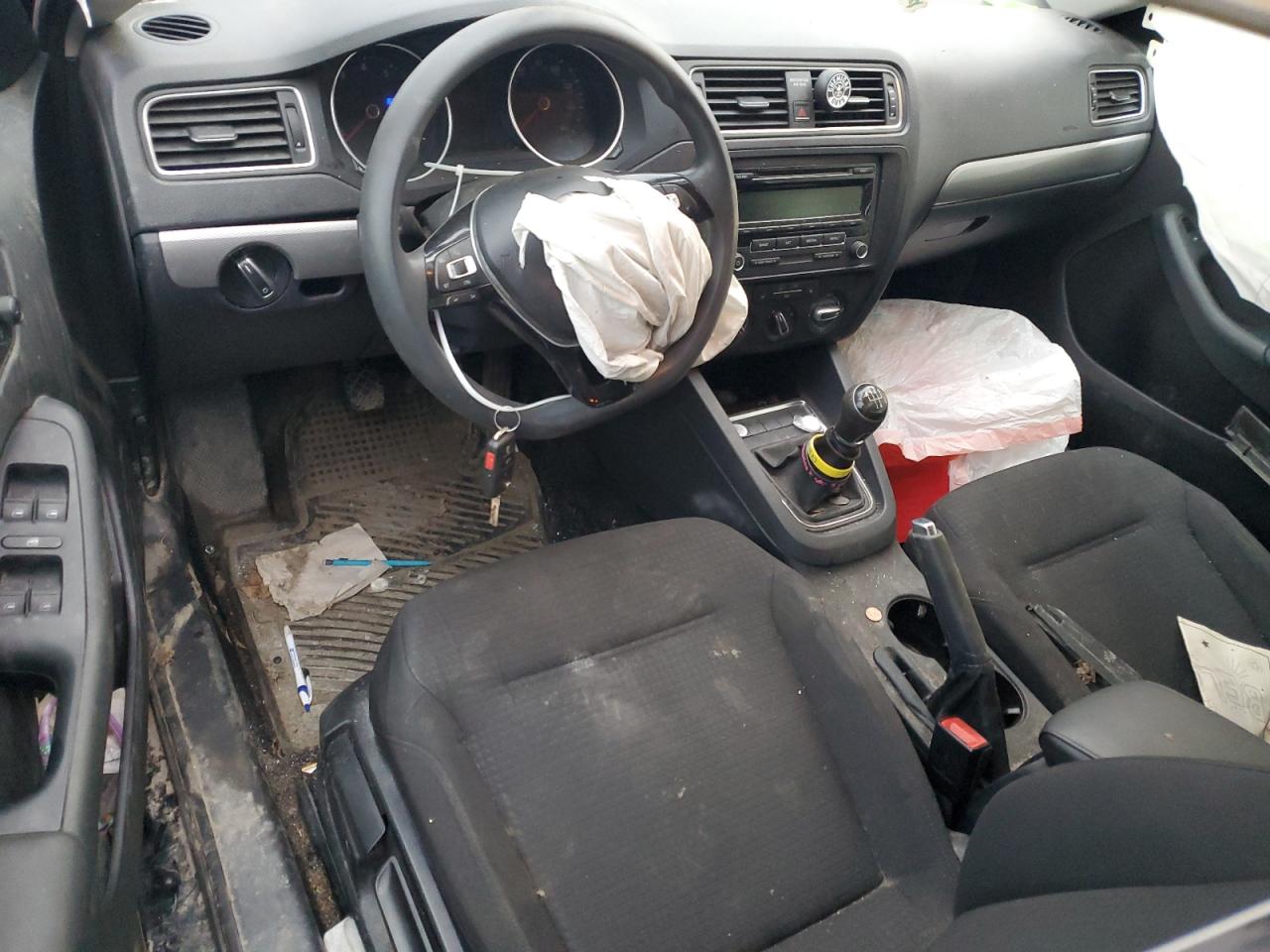 2015 Volkswagen Jetta - Image 8