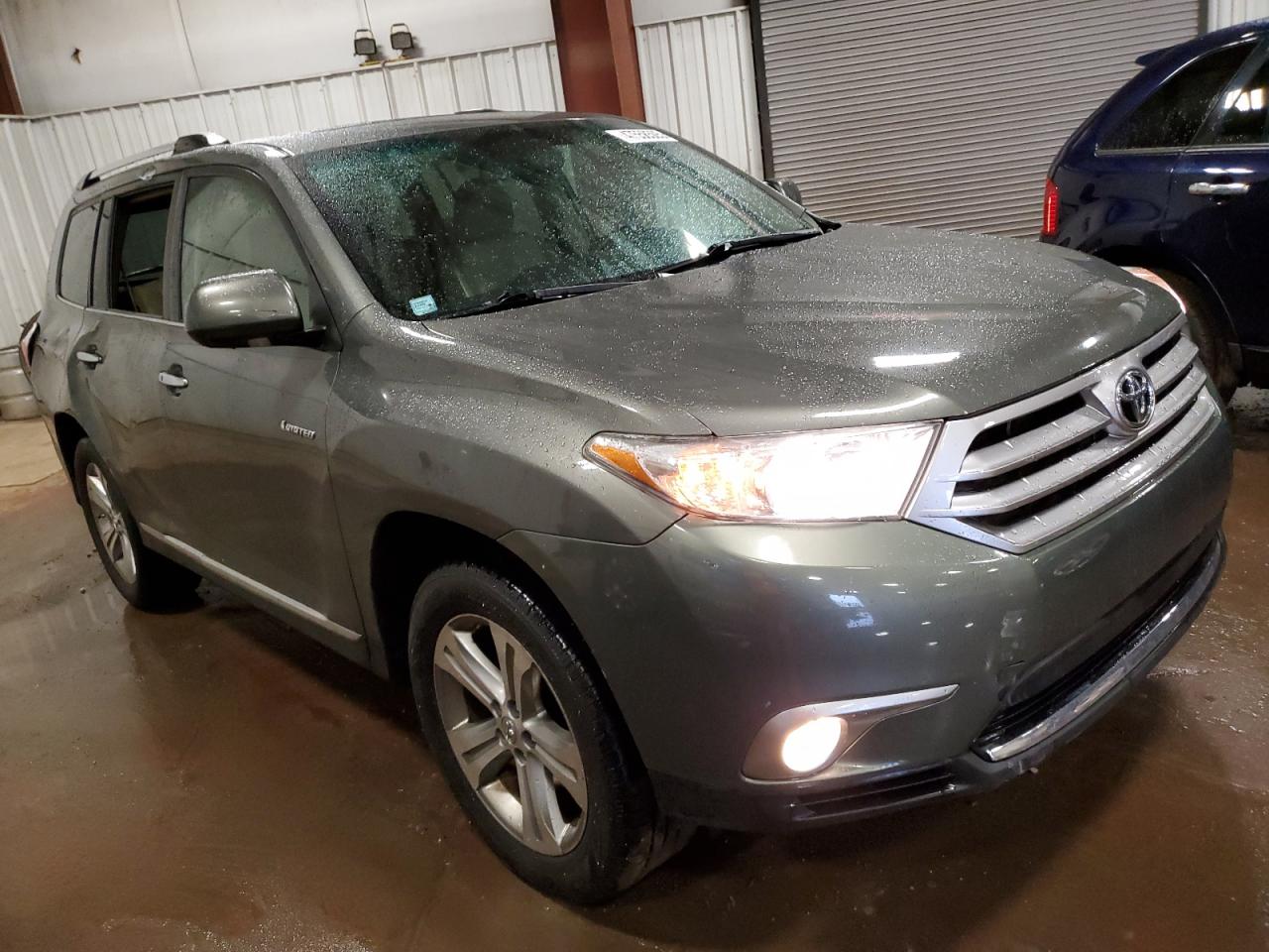 2011 Toyota Highlander - Image 4