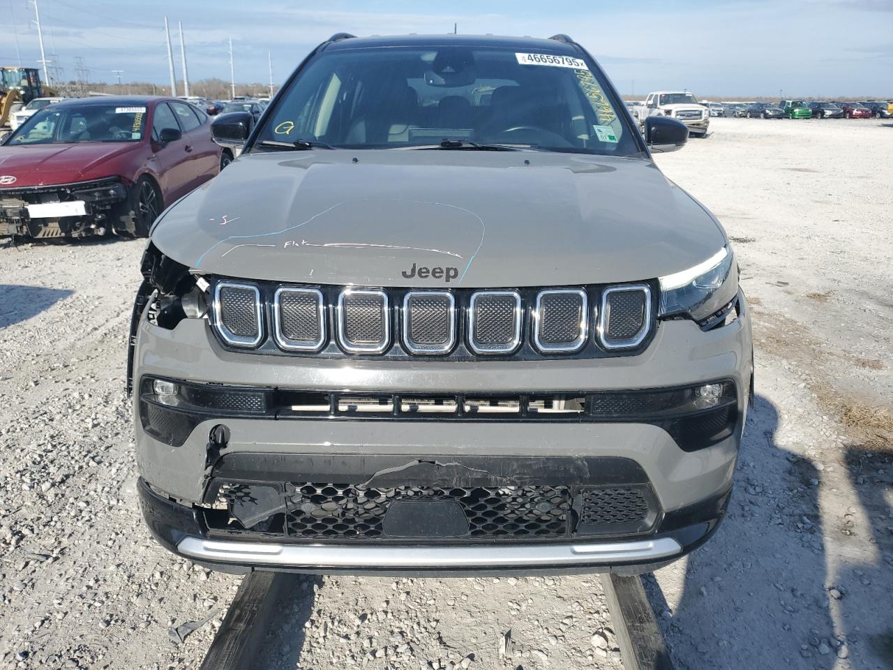2022 Jeep Compass - Image 5