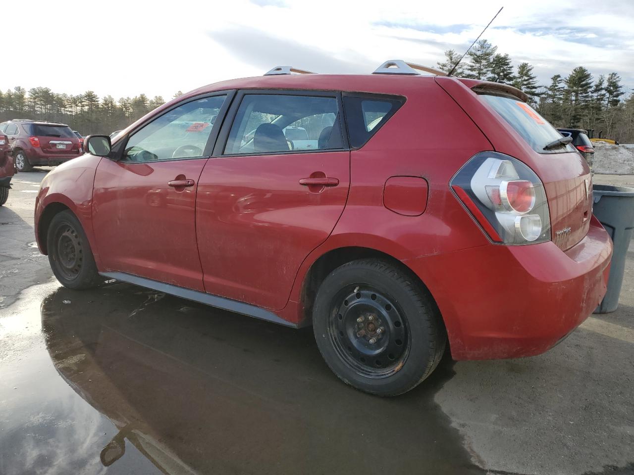 2009 Pontiac Vibe - Image 2