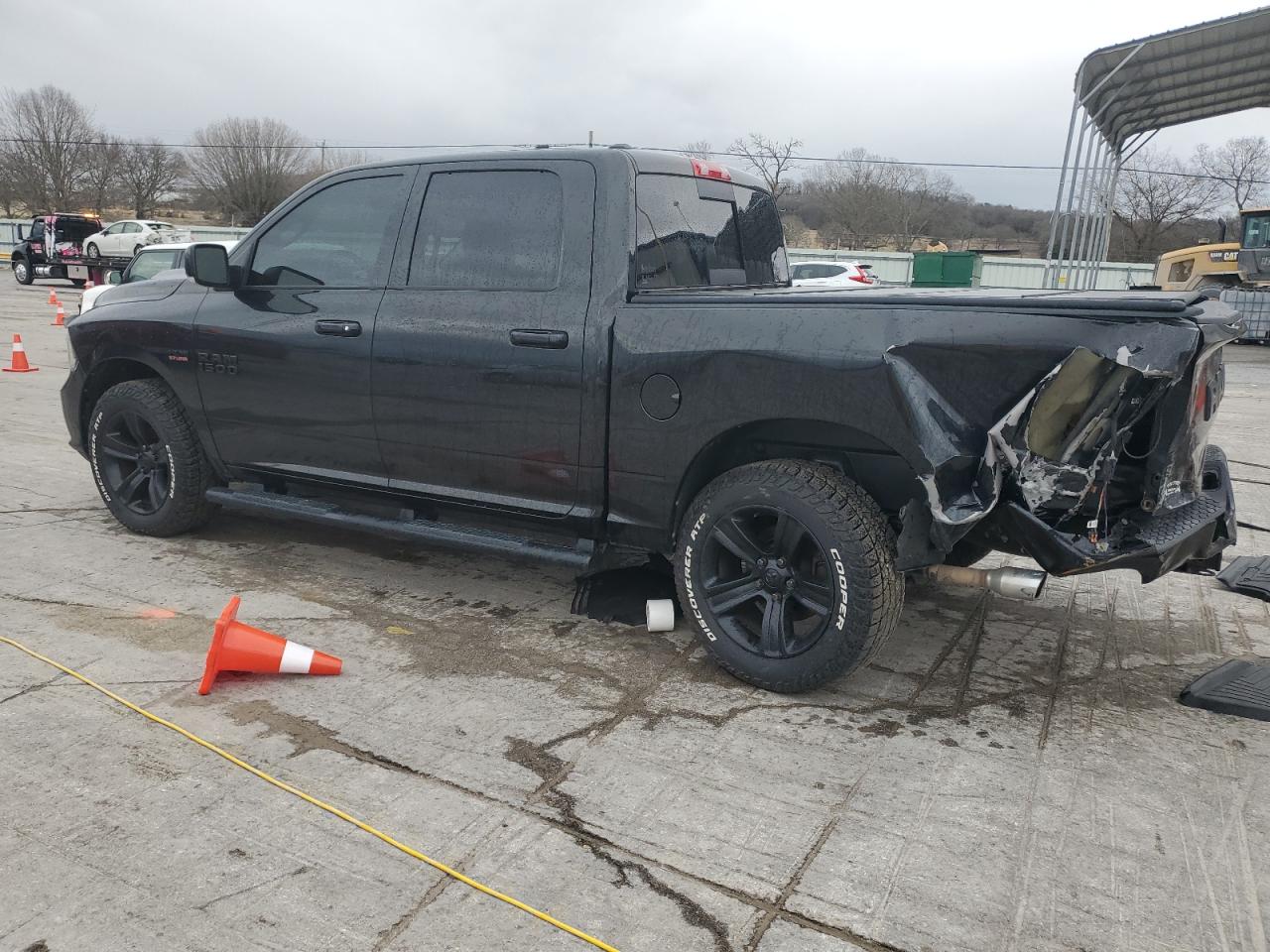 2017 RAM 1500 - Image 2