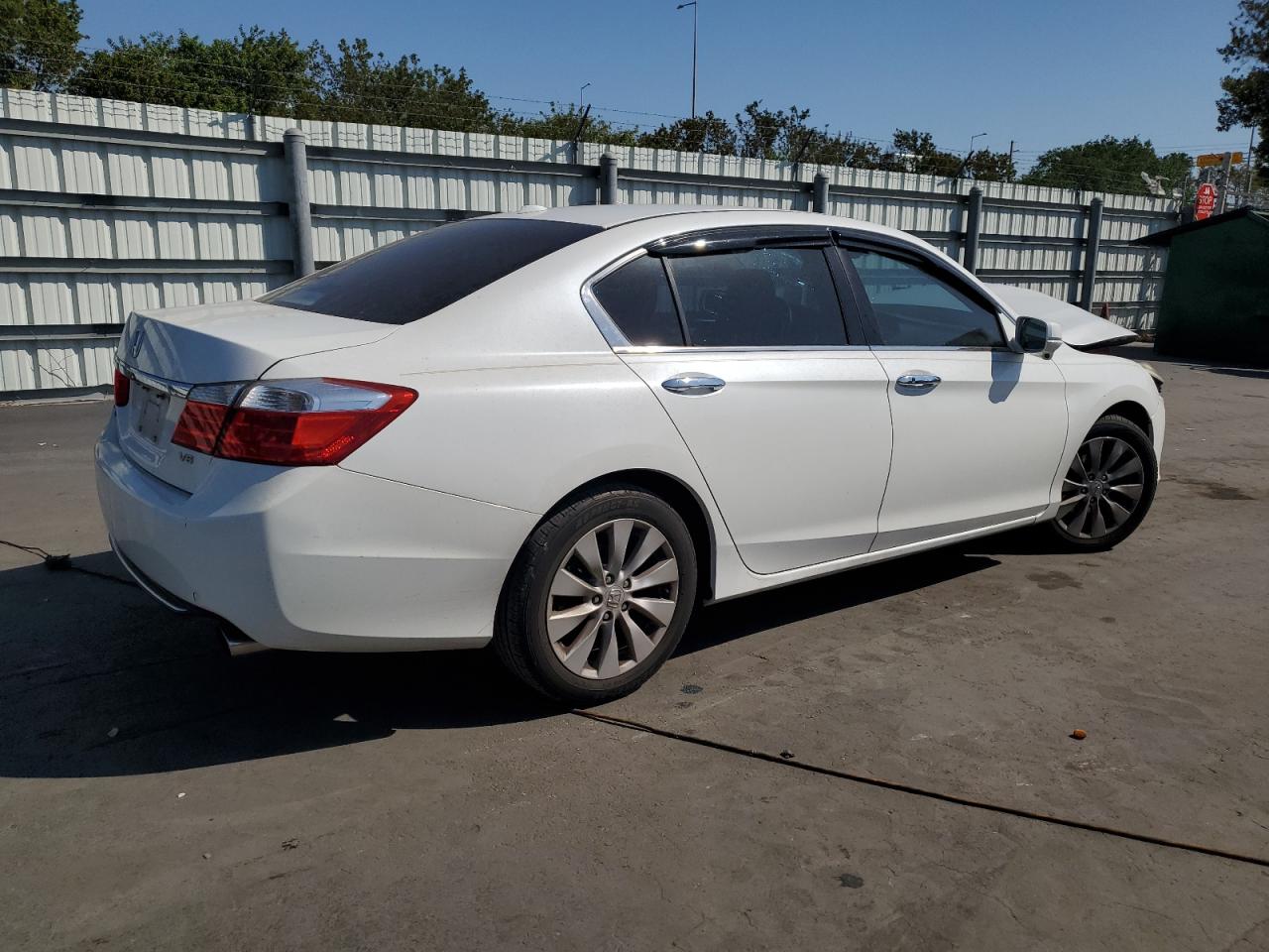 2015 Honda Accord - Image 3