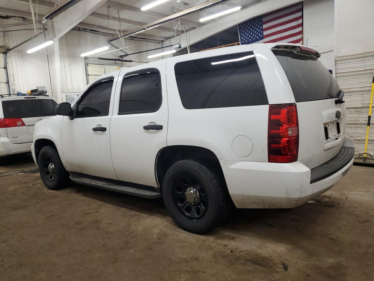 2013 Chevrolet Tahoe - Image 2