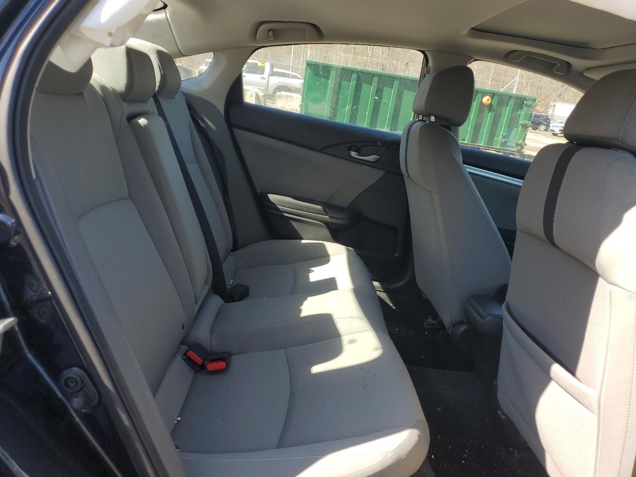 2016 Honda Civic - Image 11