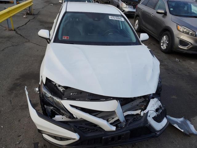  TOYOTA CAMRY 2021 Biały