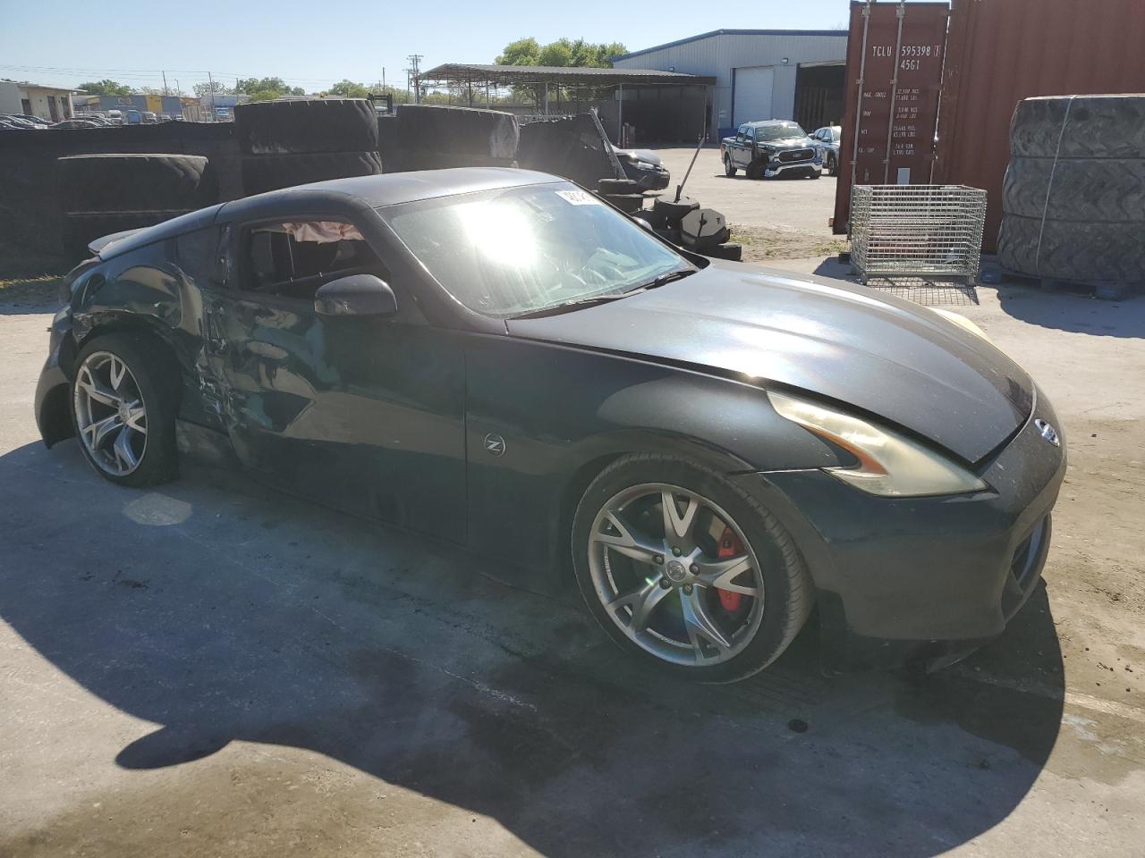 2010 Nissan 370Z - Image 4