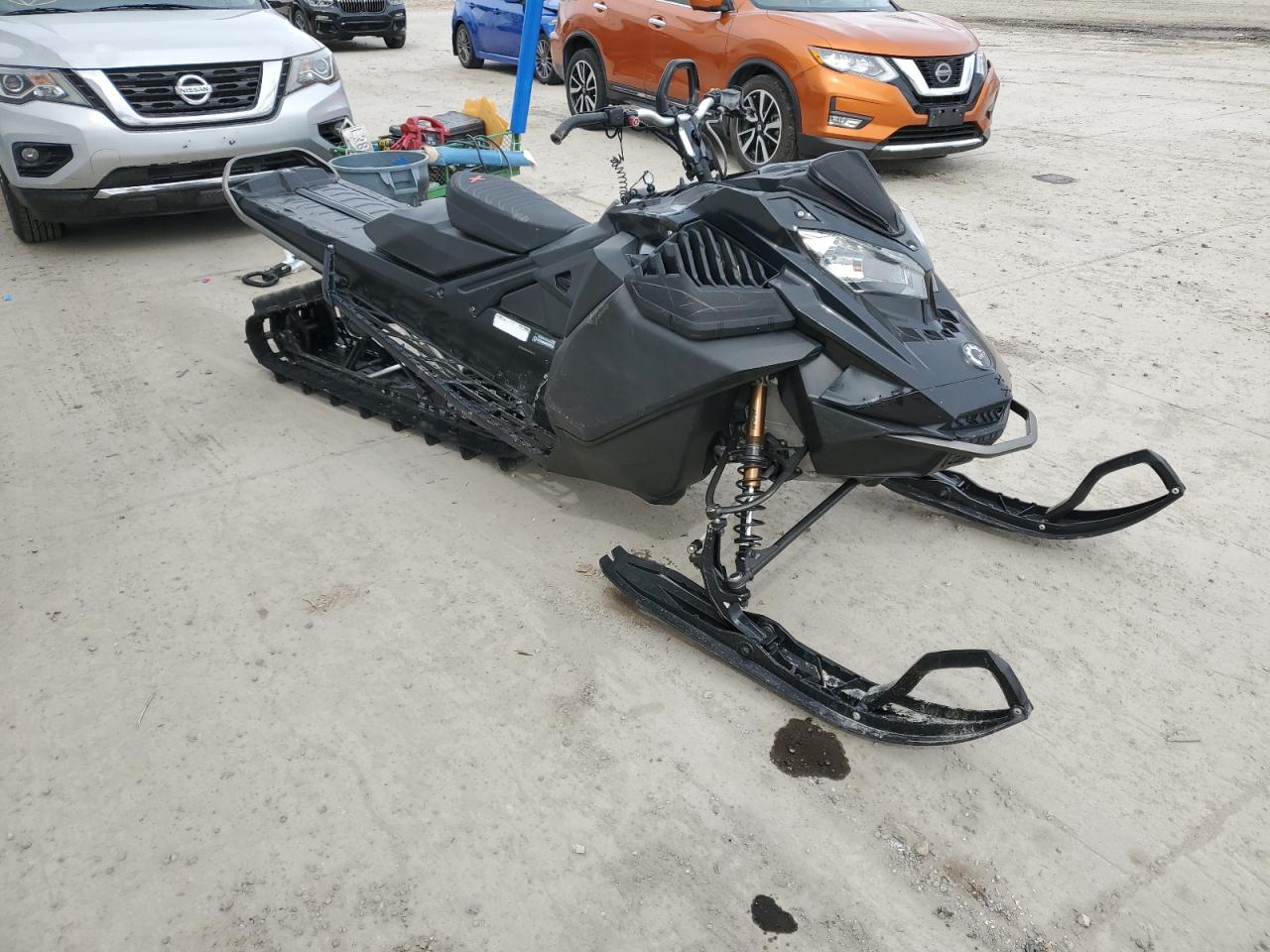 2021 Skidoo Summit for Sale in Farr West, UT - Front End