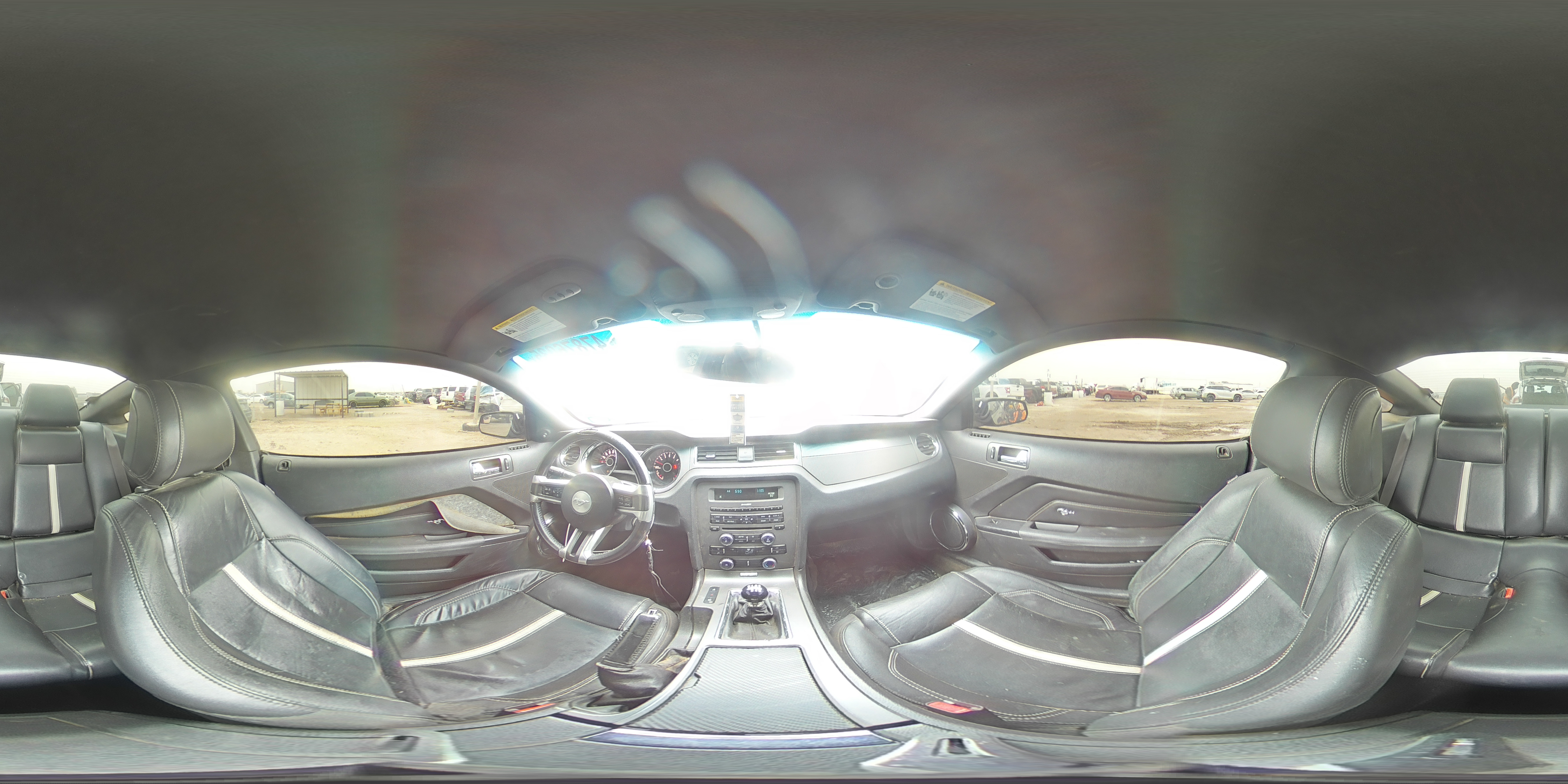 2014 Ford Mustang - Image 13