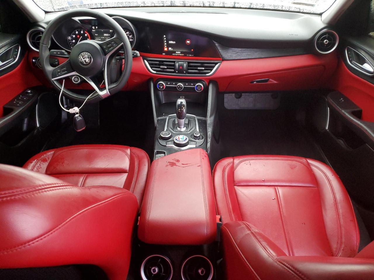 2019 Alfa Romeo Giulia - Image 8
