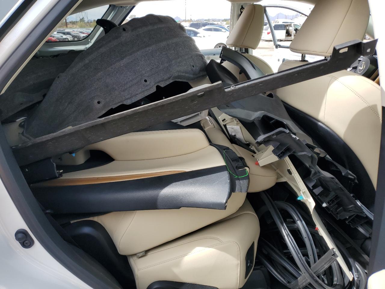 2022 Lexus RX - Image 11