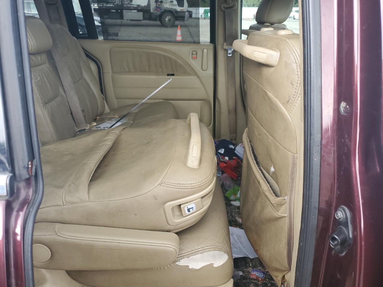 2009 Honda Odyssey - Image 11