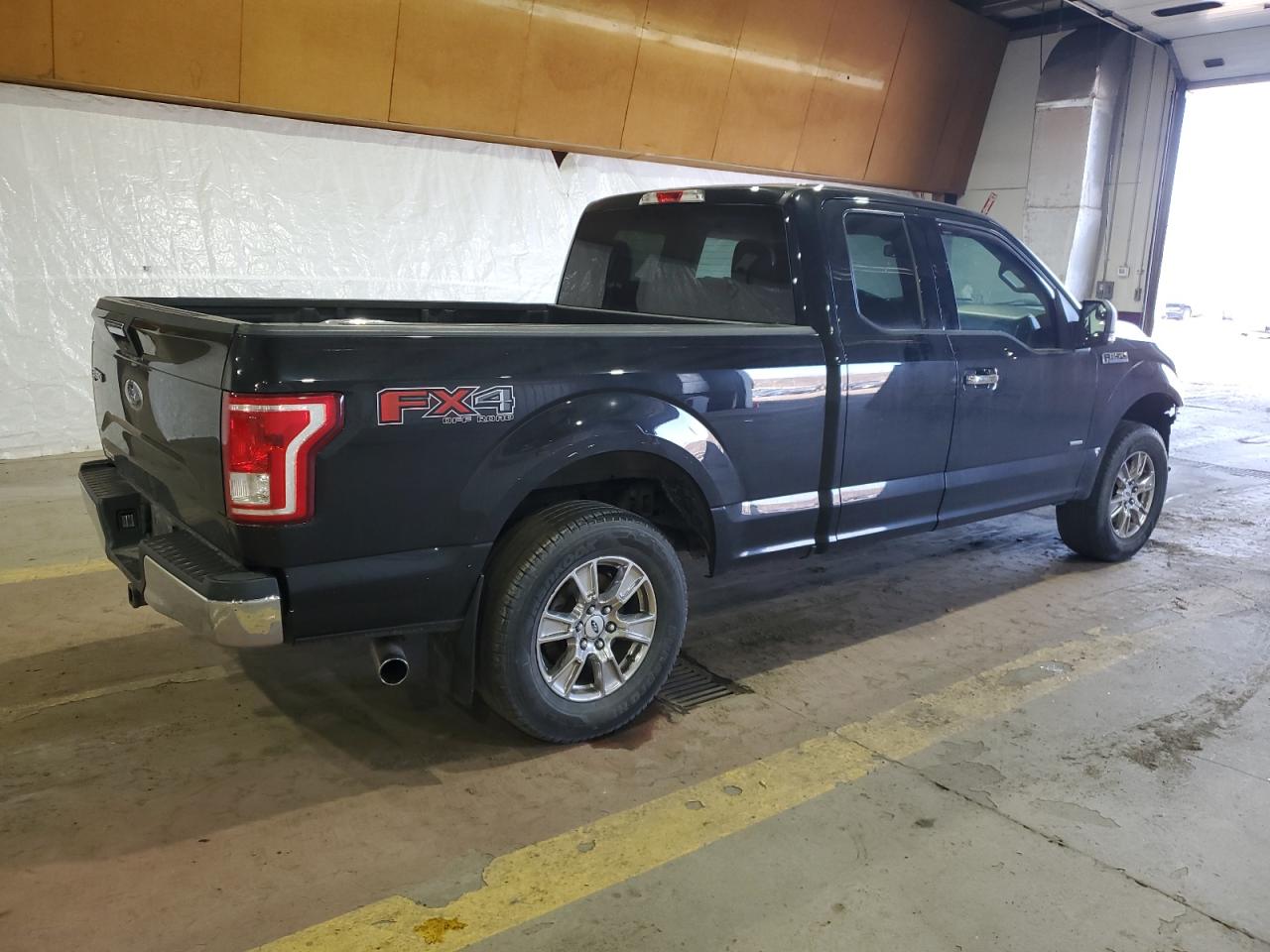 2015 Ford F-150 - Image 3