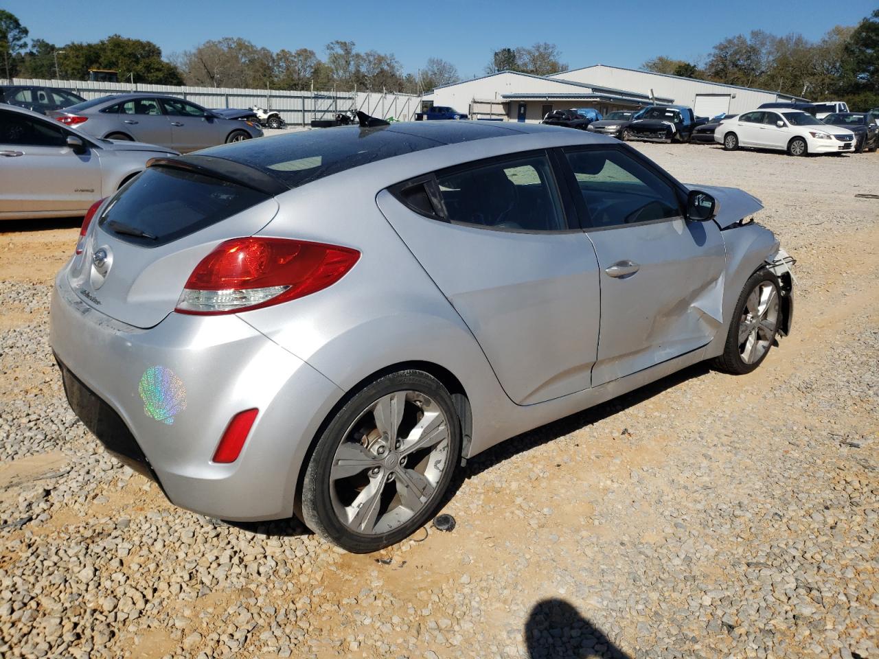2016 Hyundai Veloster - Image 3