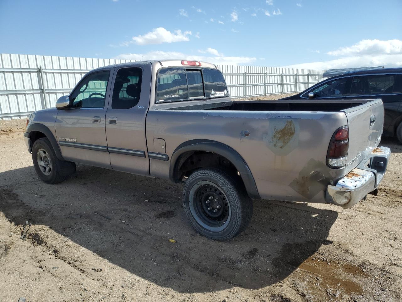 2000 Toyota Tundra - Image 2