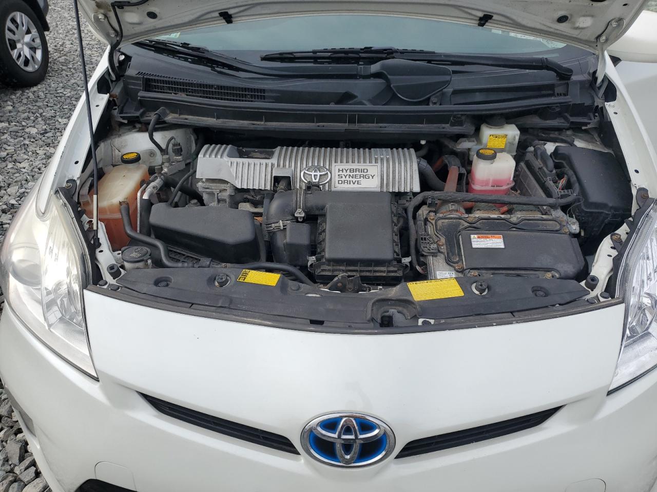 2014 Toyota Prius - Image 11