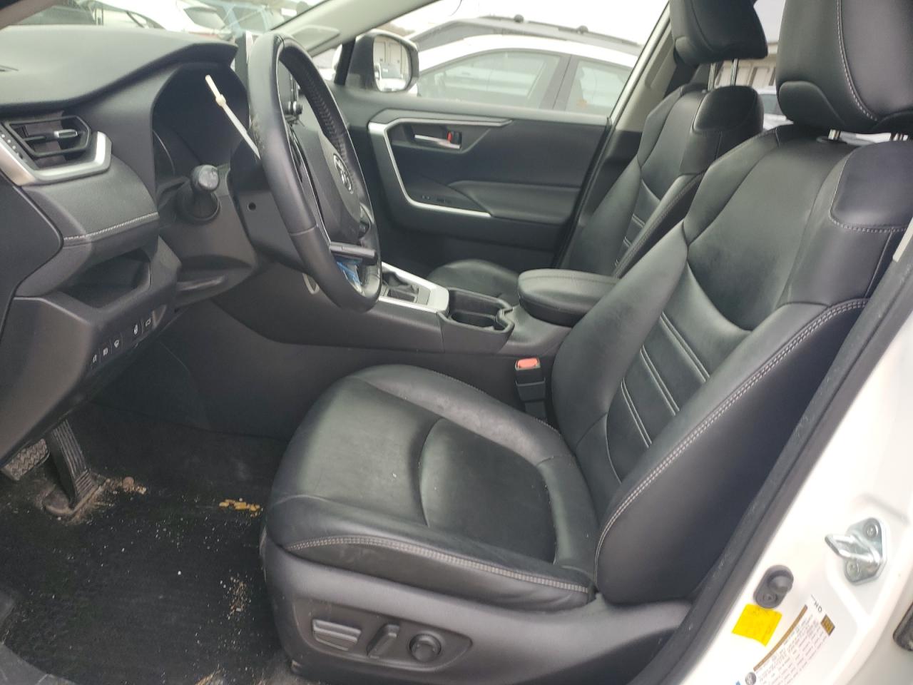 2019 Toyota RAV 4 - Image 7