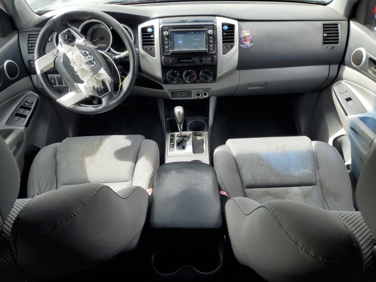 2015 Toyota Tacoma - Image 8