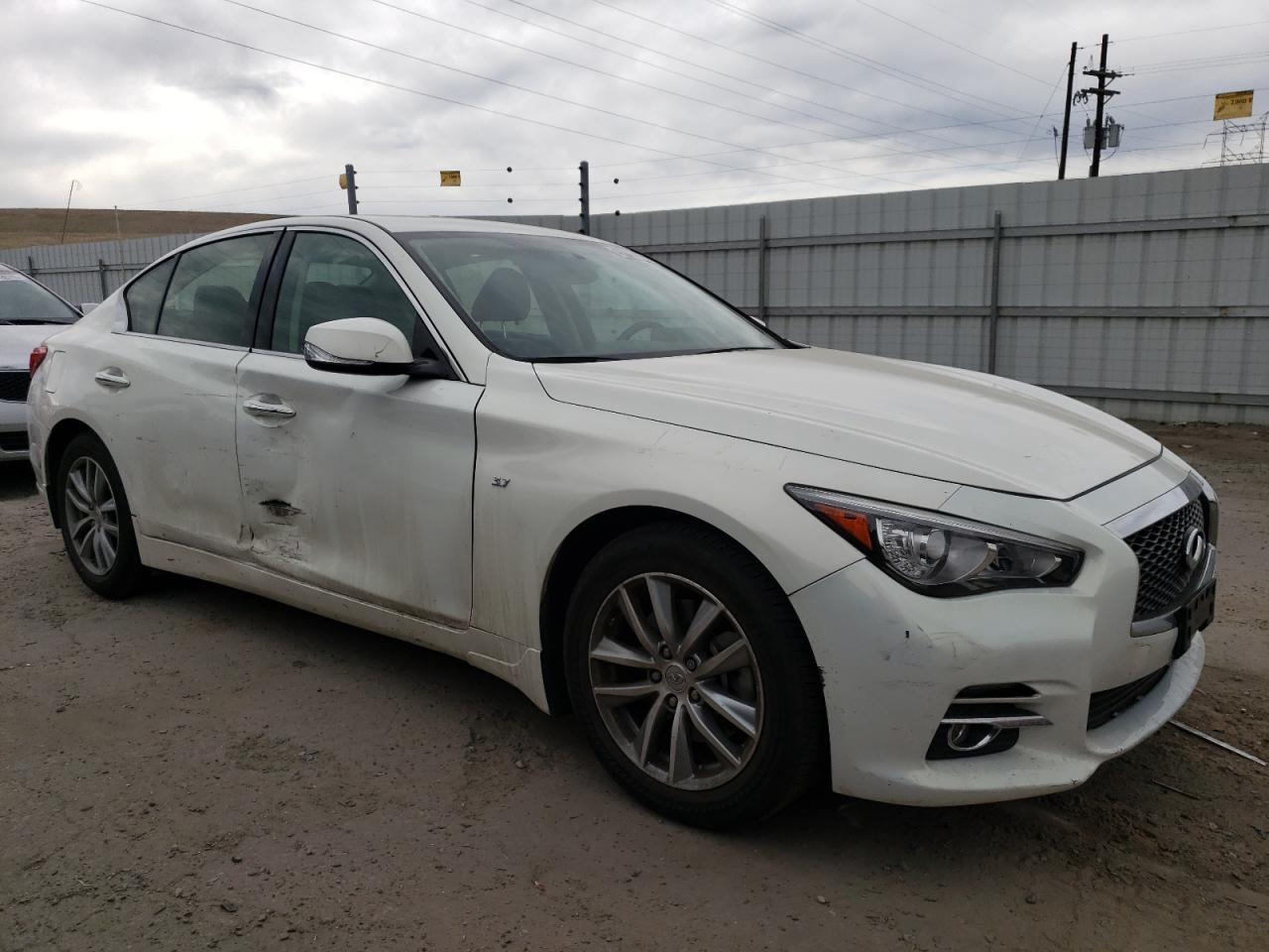 2015 Infiniti Q50 - Image 4