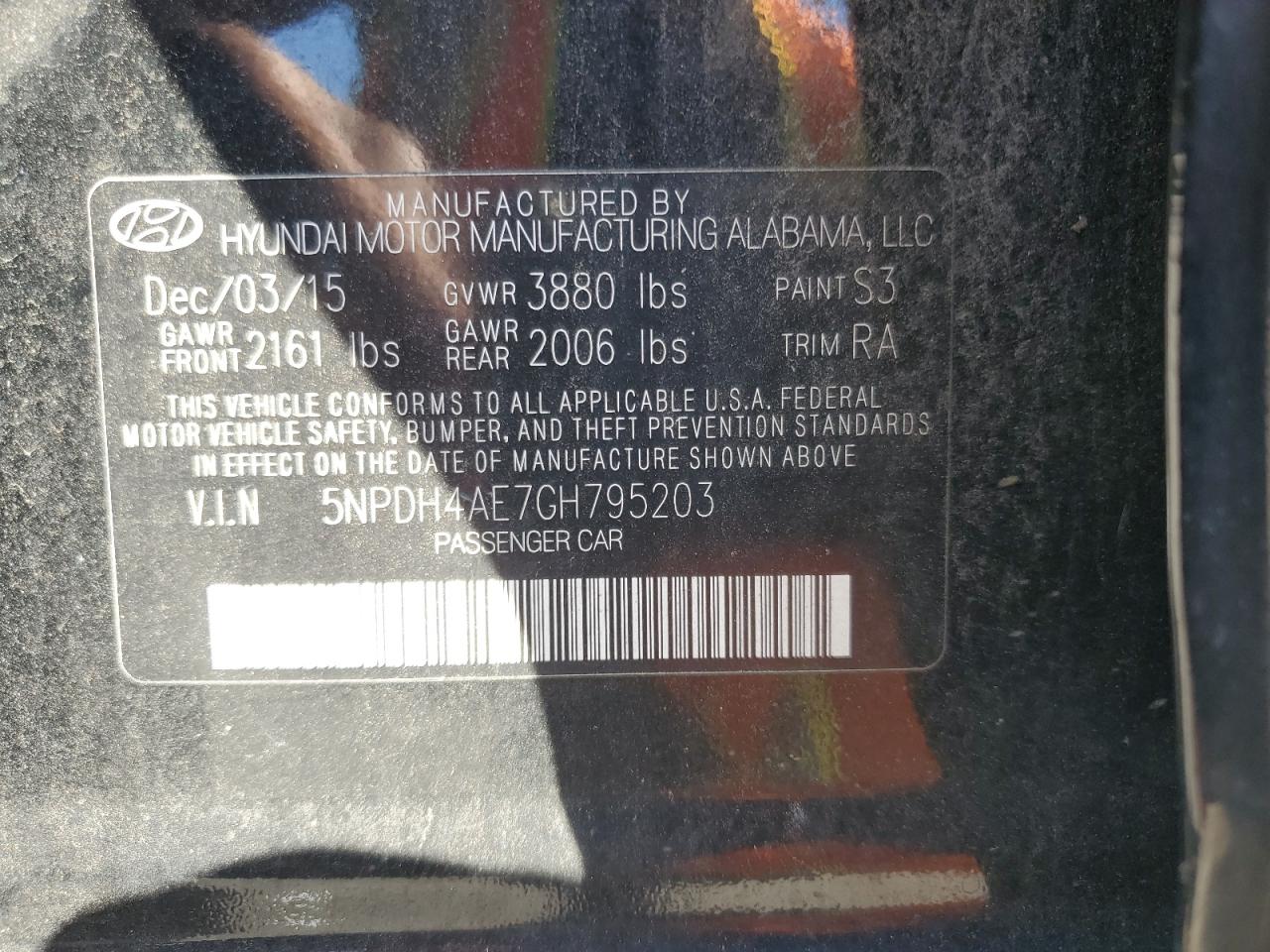 2016 Hyundai Elantra - Image 12