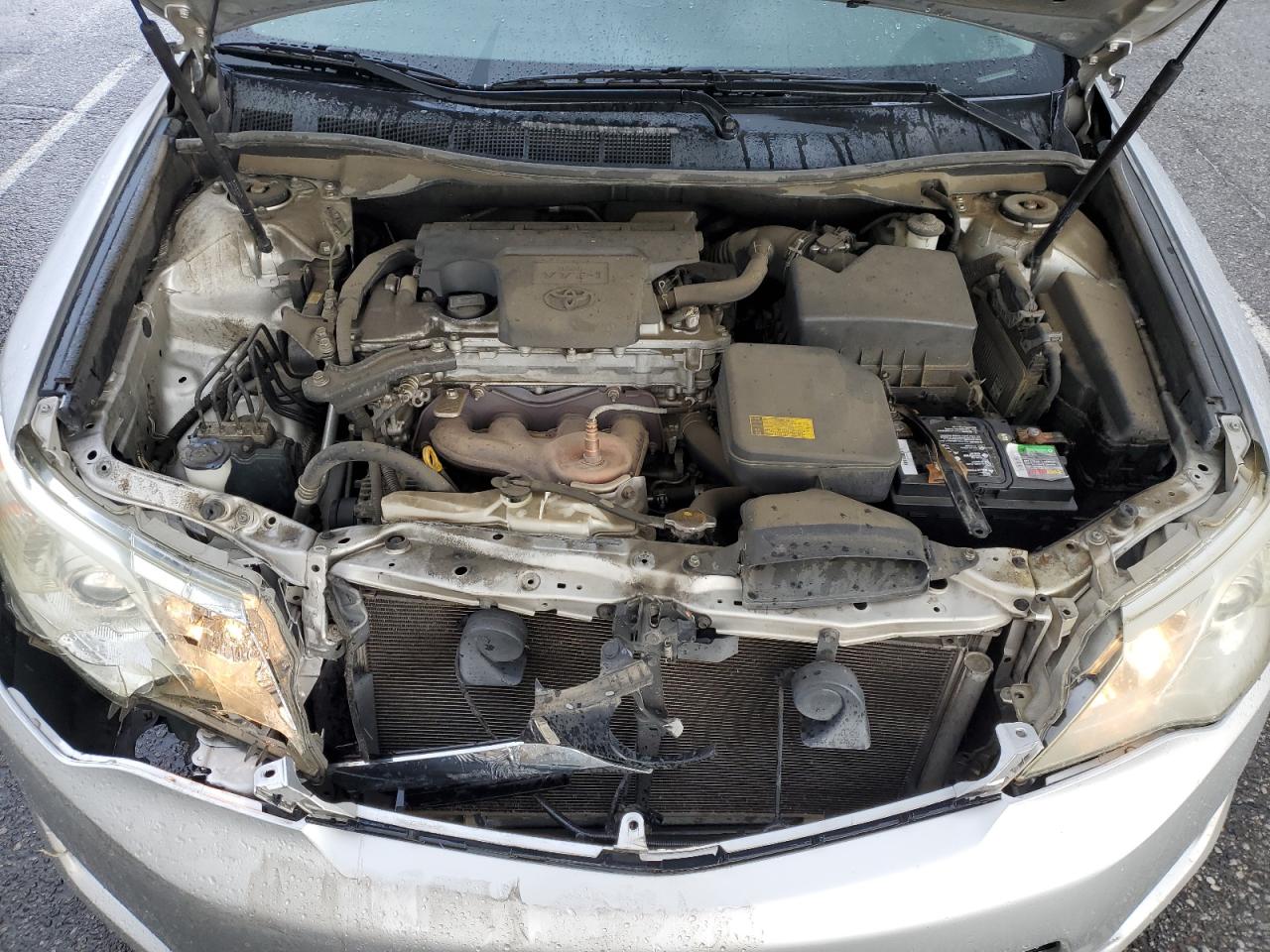 2012 Toyota Camry - Image 11