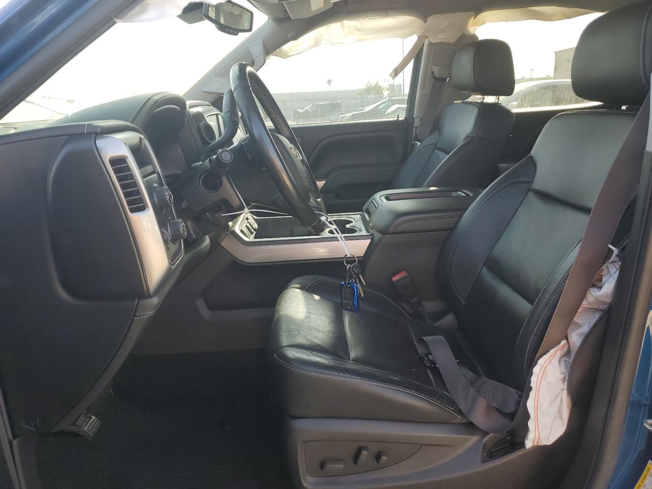 2015 Chevrolet Silverado - Image 7