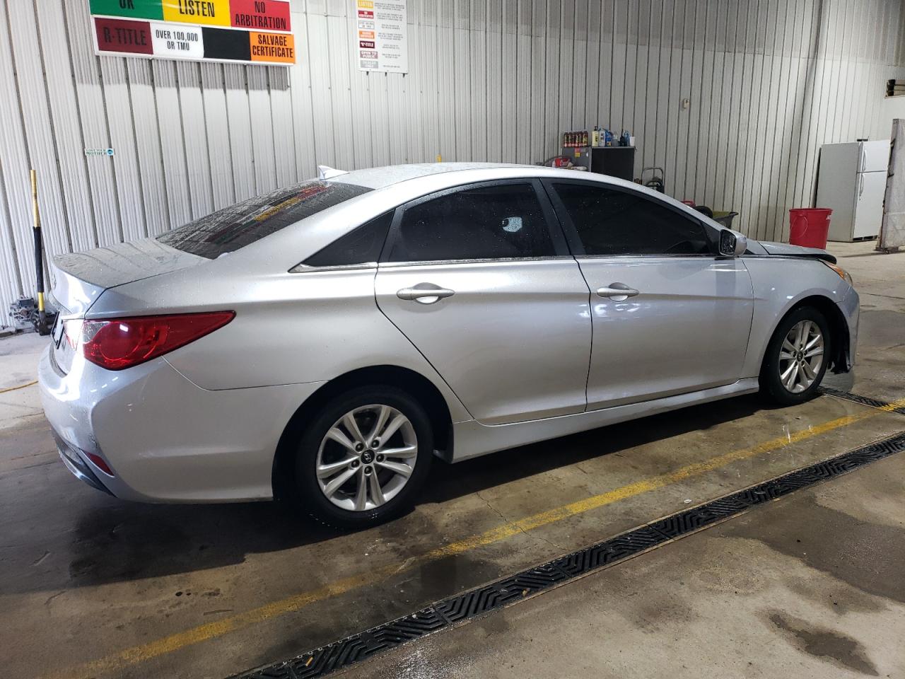 2014 Hyundai Sonata - Image 3