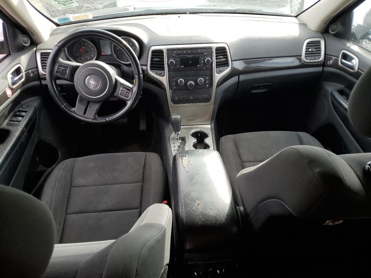 2011 Jeep Grand Cherokee - Image 8