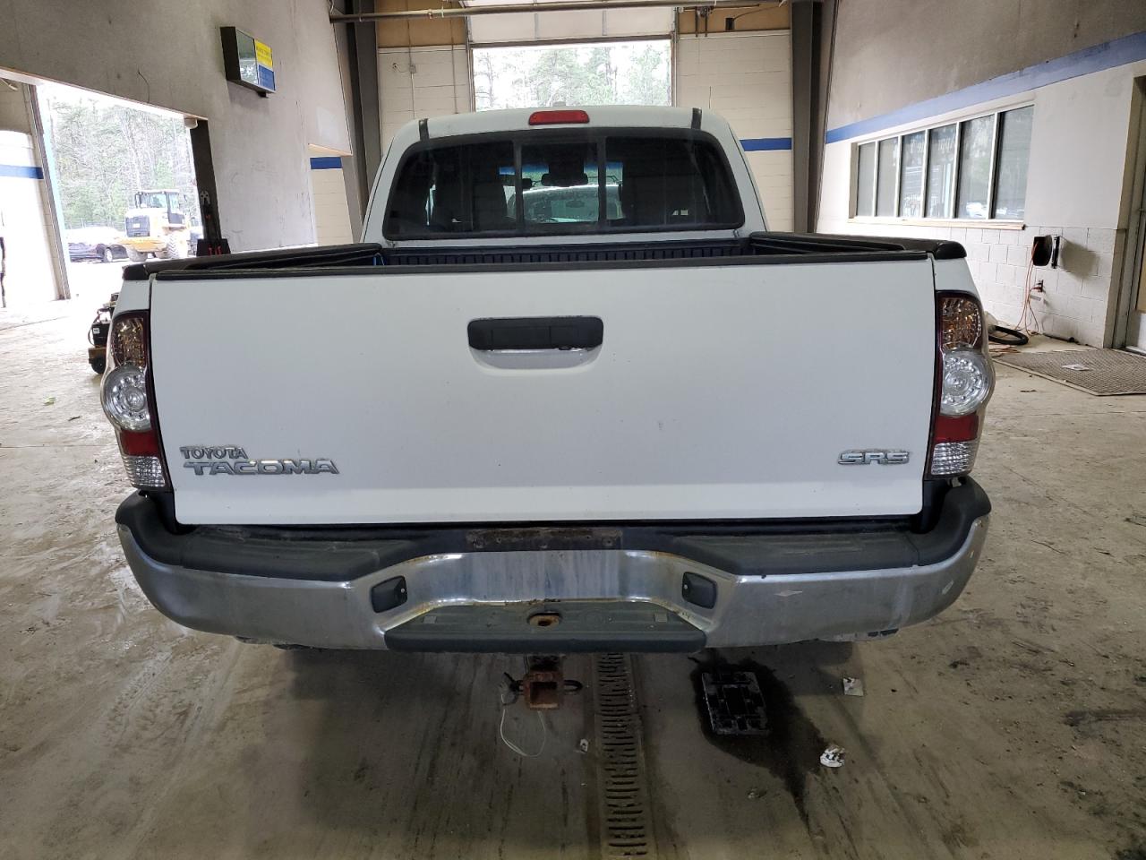 2010 Toyota Tacoma - Image 6