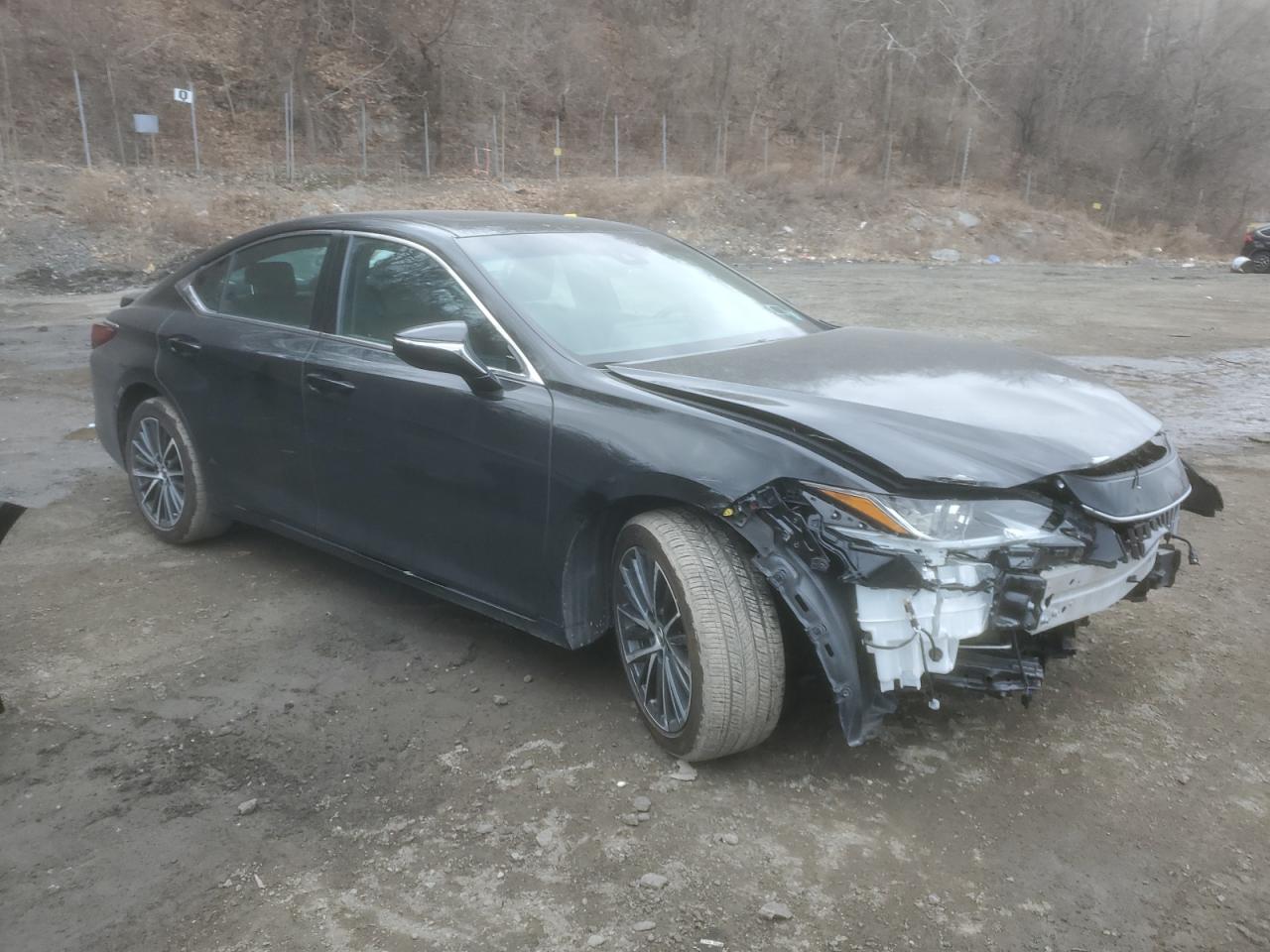 2022 Lexus ES - Image 4