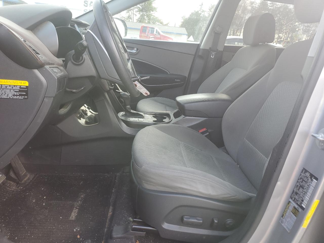 2017 Hyundai Santa Fe - Image 7