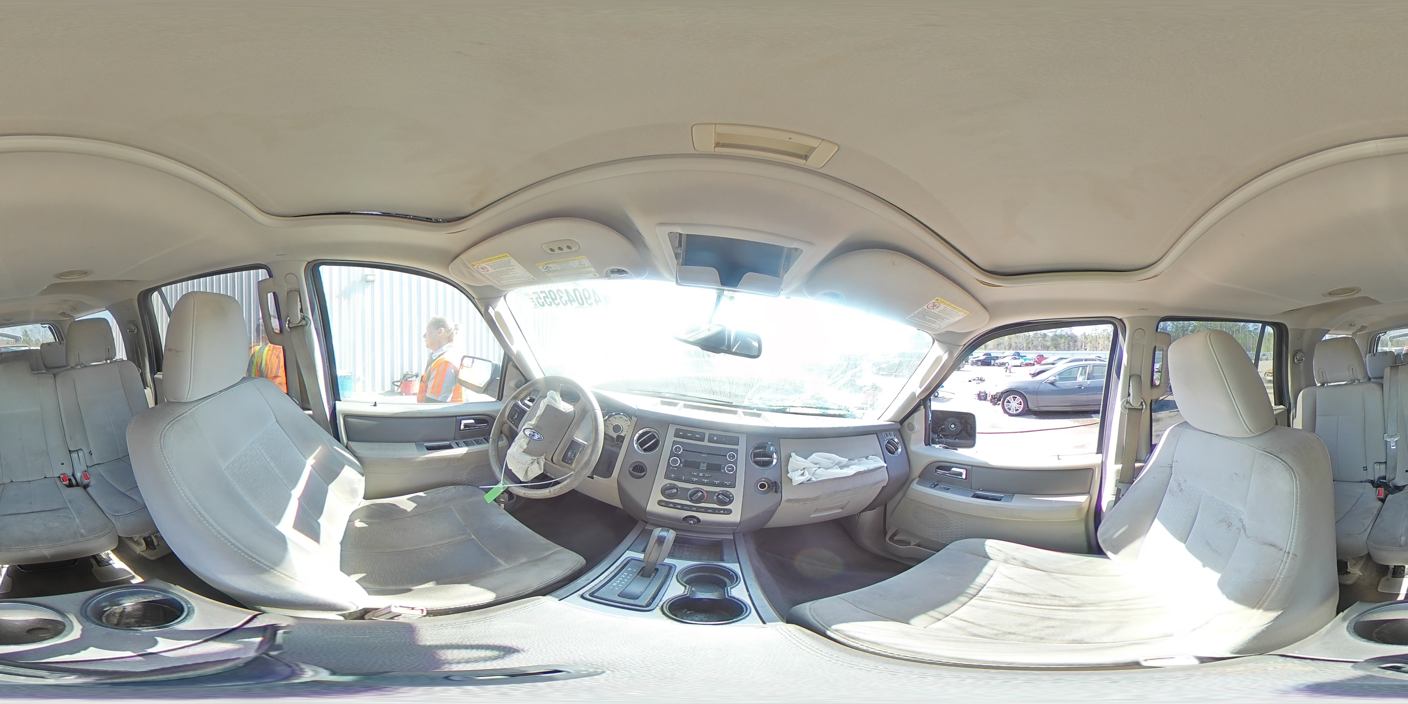 2012 Ford Expedition - Image 16