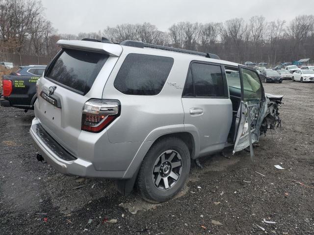  TOYOTA 4RUNNER 2024 Srebrny
