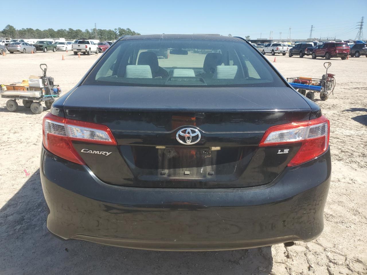 2014 Toyota Camry - Image 6