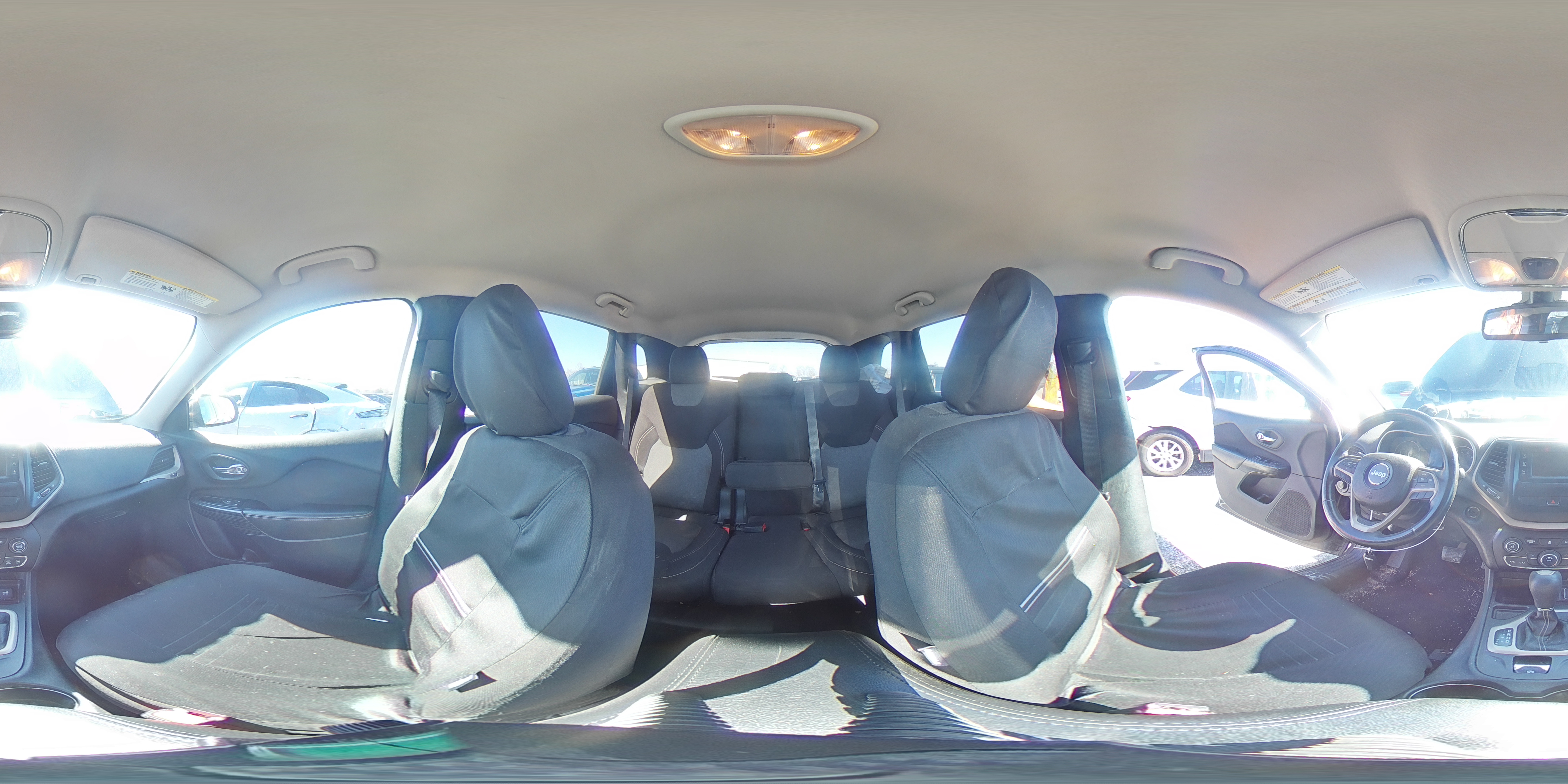 2014 Jeep Grand Cherokee - Image 13