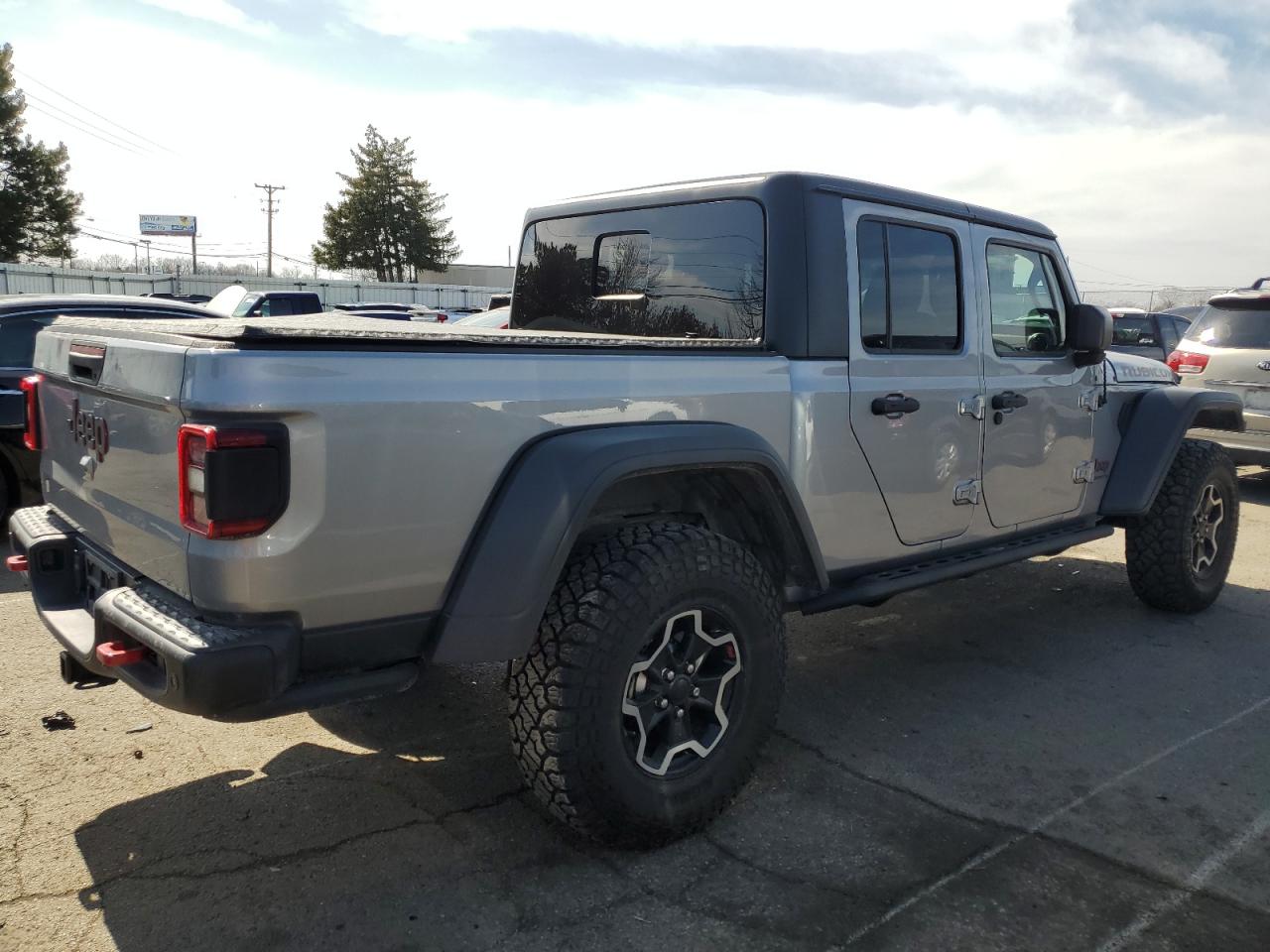 2020 Jeep Gladiator - Image 3