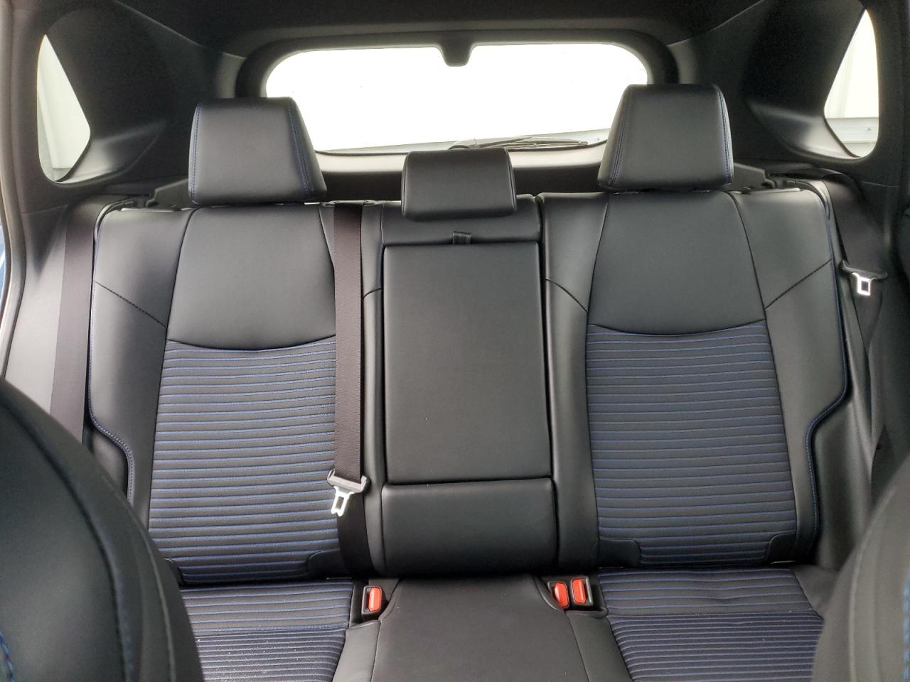 2024 Toyota RAV 4 - Image 10