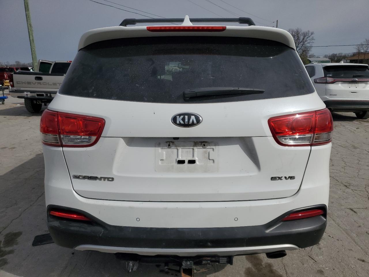 2017 Kia Sorento - Image 6