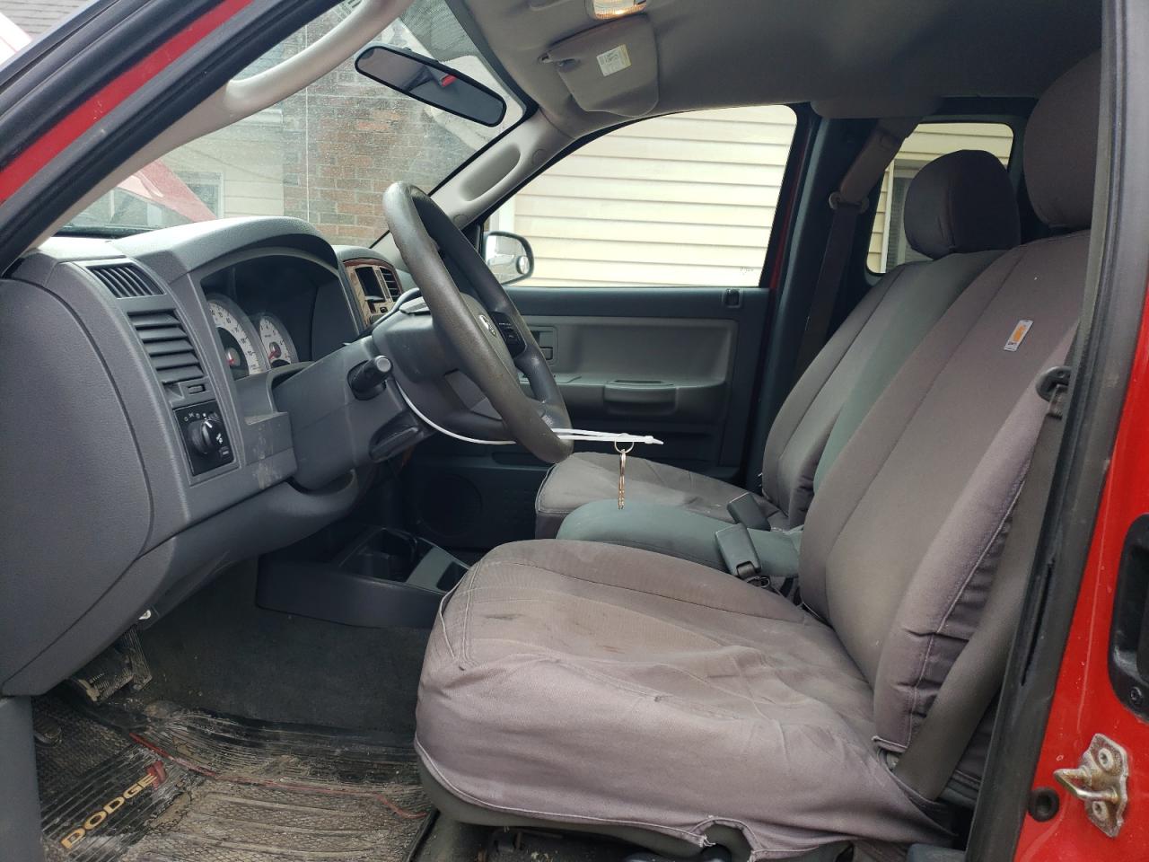 2005 Dodge Dakota - Image 7