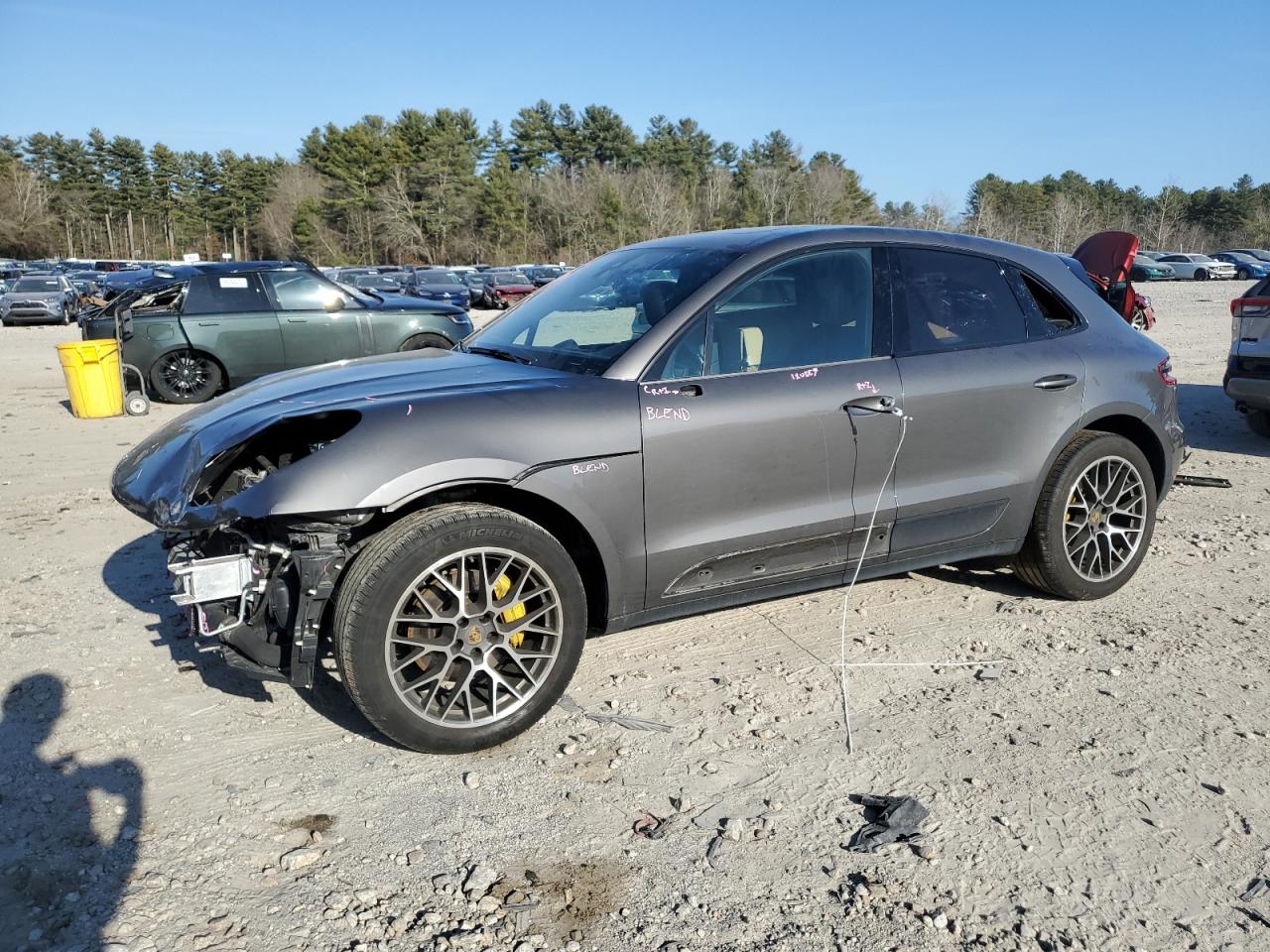 2018 Porsche Macan - Image 1