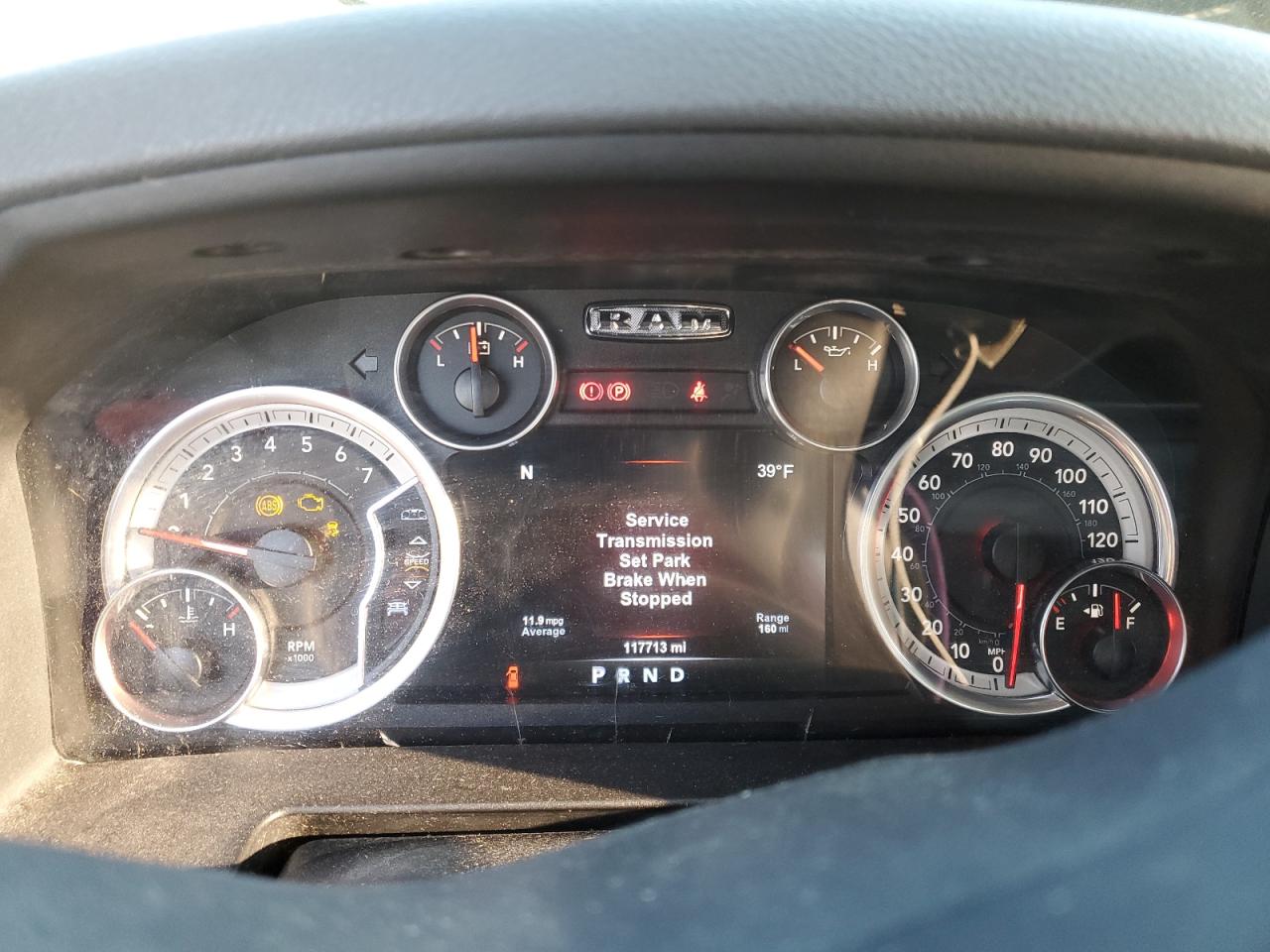 2015 RAM 1500 - Image 9