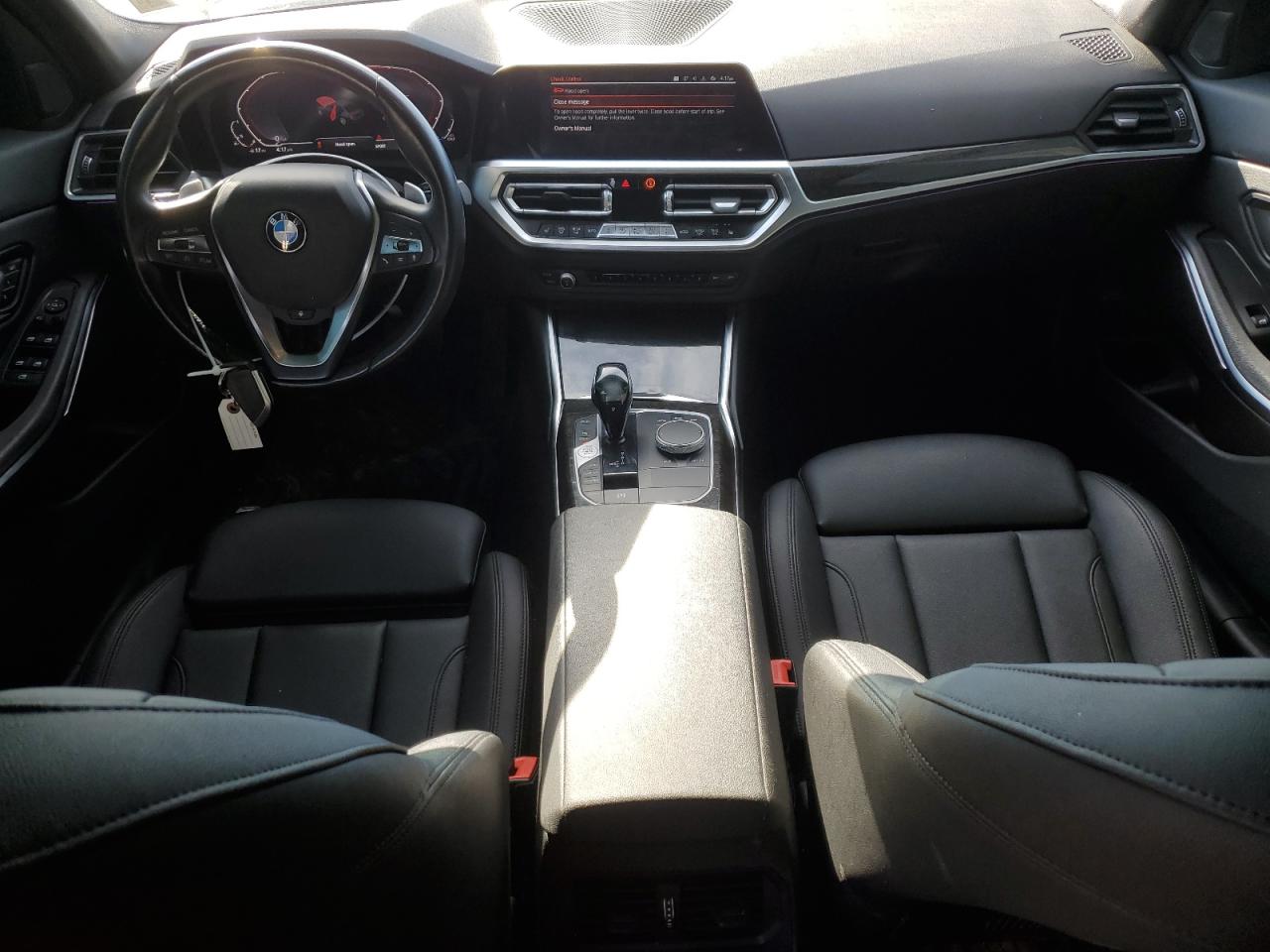 Фото: 3MW5R7J08M8C15993 - 8