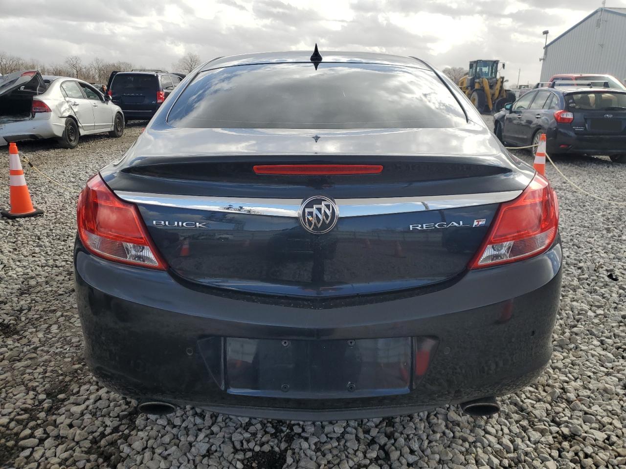 2013 Buick Regal - Image 6
