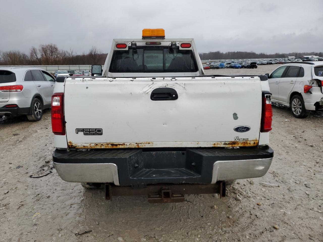 2009 Ford F350 - Image 6