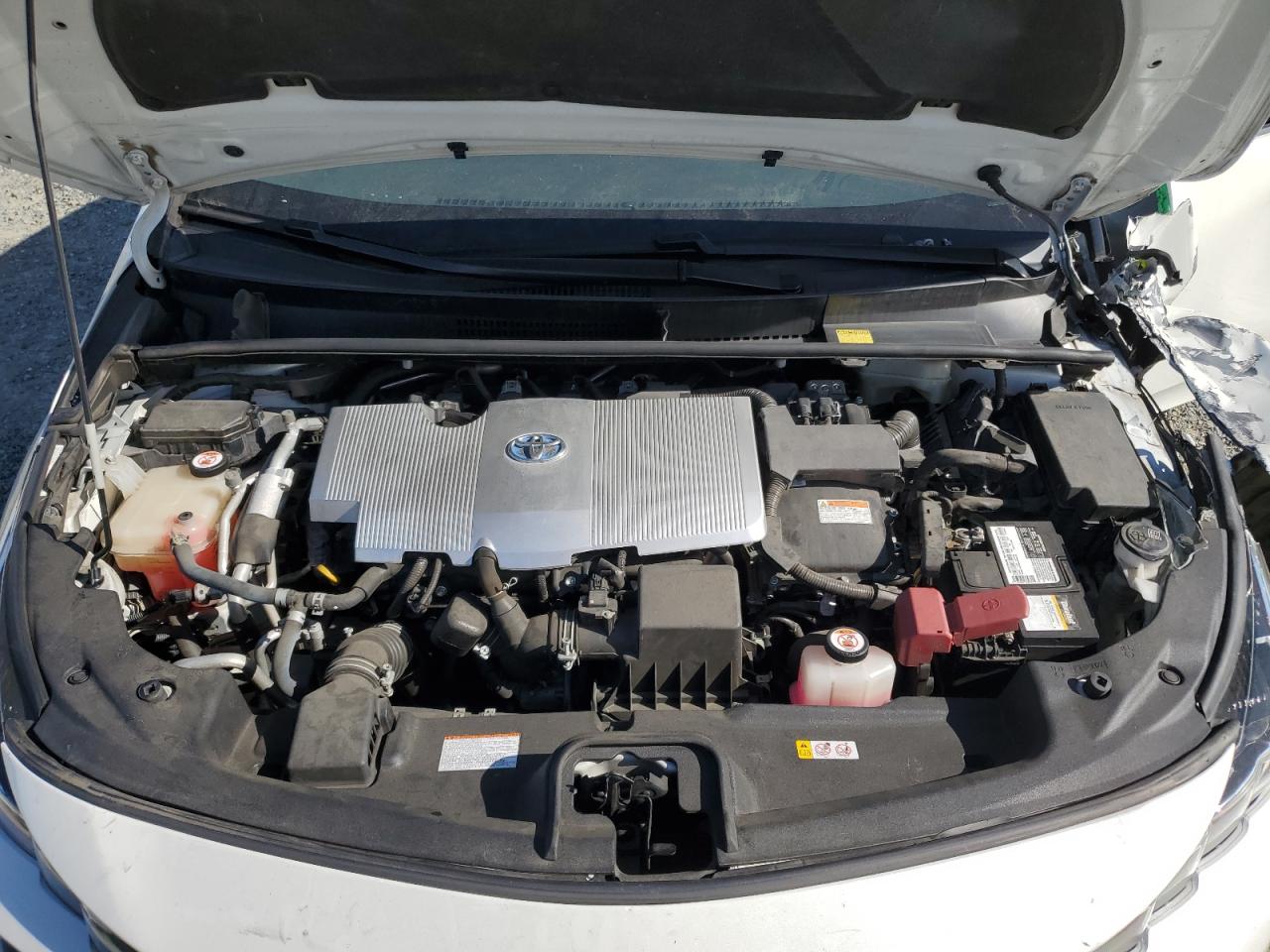 2017 Toyota Prius - Image 13