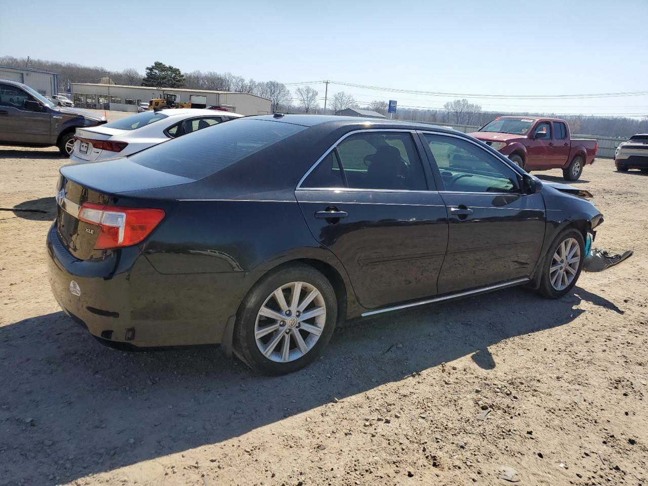 2014 Toyota Camry - Image 3