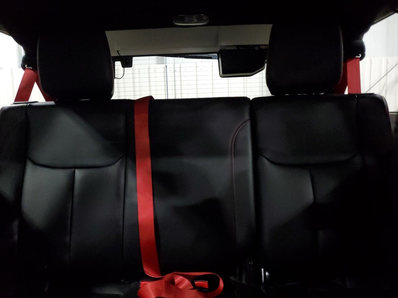 2018 Jeep Wrangler - Image 10