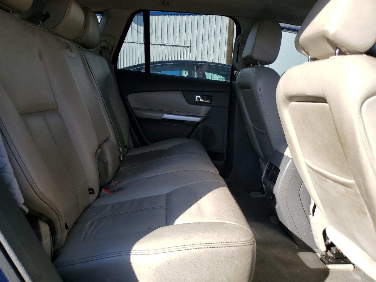 2012 Ford Edge - Image 11