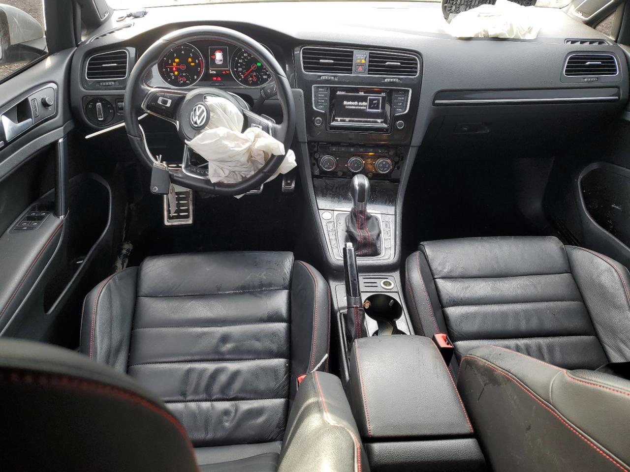 2015 Volkswagen GTI - Image 8