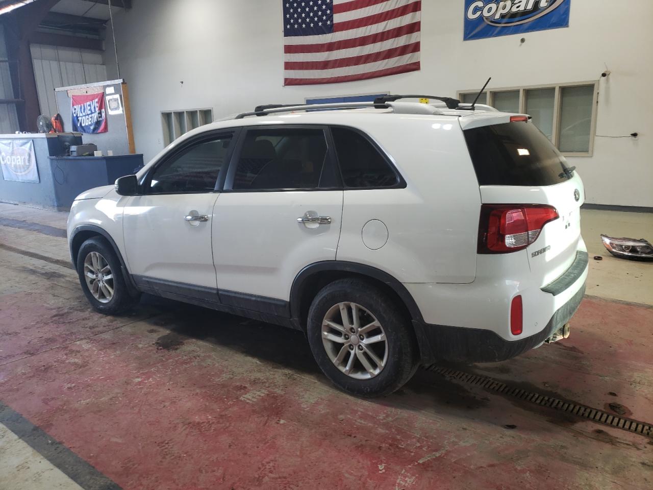 2014 Kia Sorento - Image 2
